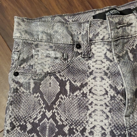 Hudson Jeans Snake Print Skinny Jeans - Gray and White - Picture 5 of 9
